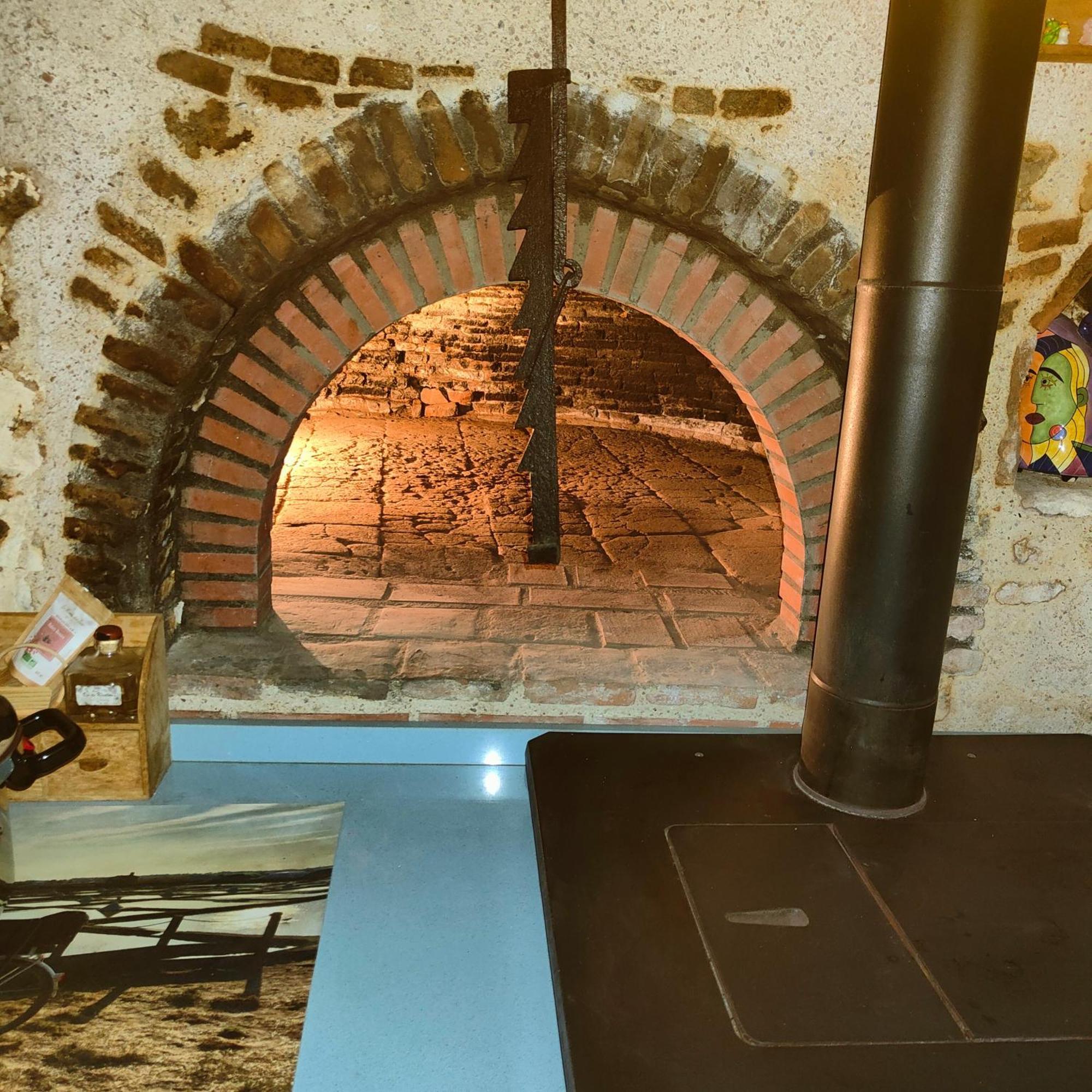 Ferme semi-troglodytique 18e siècle Villa Montlouis-sur-Loire Esterno foto